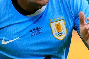Las cuatro estrellas mundiales que se adjudica Uruguay y el acuerdo tácito con la FIFA