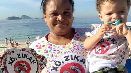 La campaña contra el zika llegó a las playas