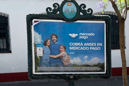 La campaña de Mercado Pago para avanzar en el negocio de asignaciones de la Anses