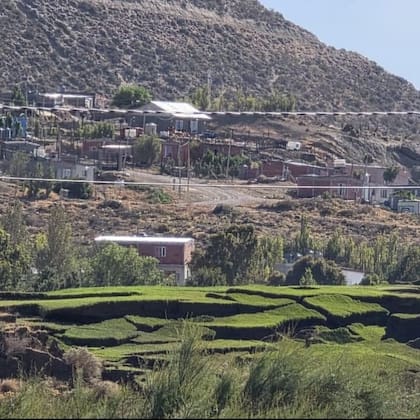La cancha del golf del club Santa Lucía también sufrió el impacto del movimiento de suelos.