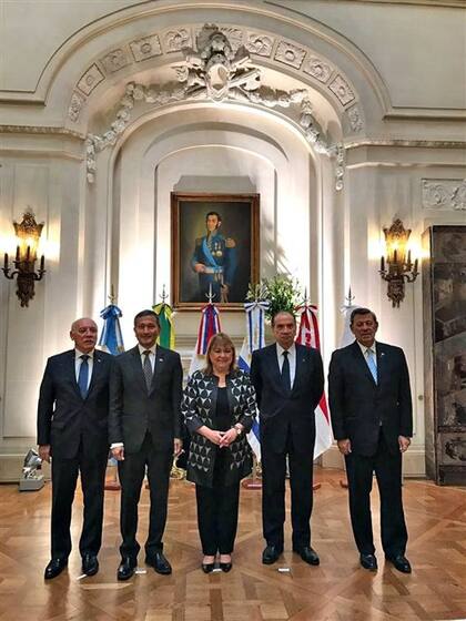 La canciller Malcorra y el ministro Cabrera, con sus pares de la región