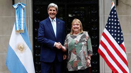 La canciller Malcorra y el secretario de Estado, John Kerry