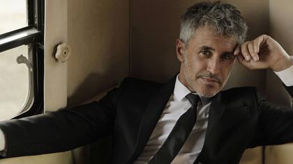 La canción "Se empieza nuevamente" que se escucha todas las noches en una telenovela, impulsó a Sergio Dalma a planear su regreso al país