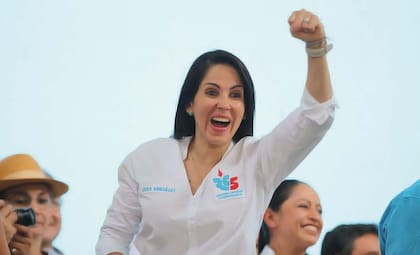 La candidata correísta Luisa González