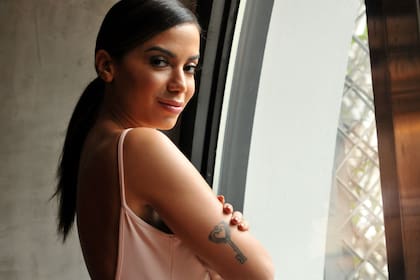 La cantante brasileña, de 25 años, lidera charts internacionales