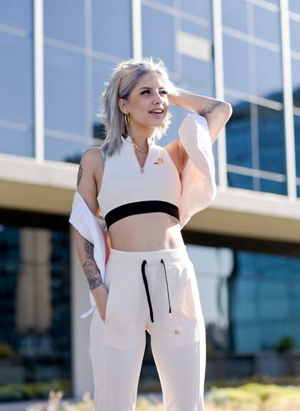 La cantante de trap Dakillah previo a su actuacion en Lollapalooza 2019