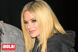 Hace dos semanas, la cantante suspendió su compromiso y ahora presentó nuevo novio: ¿quién es su enamorado?