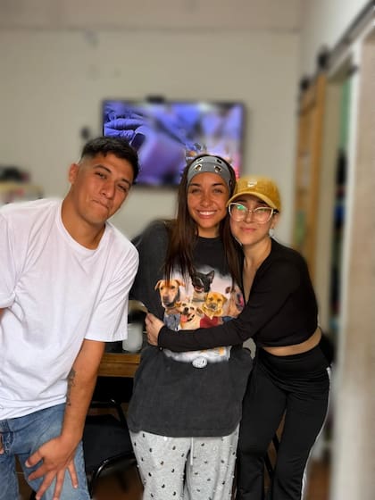 La cantante le pagó el tratamiento a la joven y la visitó en su casa (Foto: Instagram @sol.varacalli)