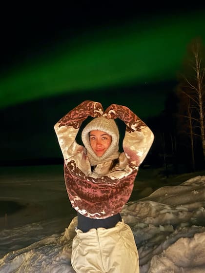 La cantante María Becerra fue una de las últimas celebridades en ir a ver las auroras (Foto: @mariabecerra)