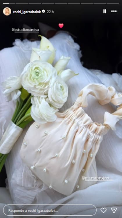 La cantante mostró detalles de su look de casamiento (Foto: Instagram @rochi_igarzabalok)