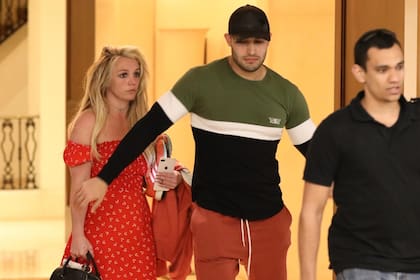 Britney, en una de sus primeras salidas tras su tratamiento en una clínica