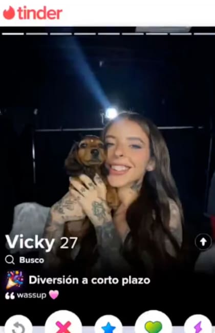 La cantante se presenta en la red como "Vicky" (Foto: TikTok @mikurita_gt)
