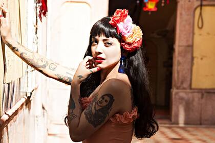 La cantautora chilena radicada en México cuenta su historia a pocos días de actuar en el Luna Park
