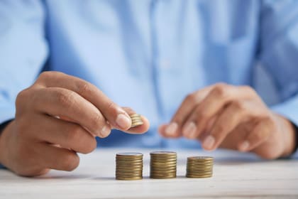 El ingreso mínimo para ser considerado de clase media para una familia que alquila se elevó aproximadamente a $1.993.751