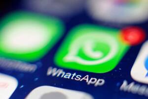 Por qué los grupos familiares de WhatsApp crean ansiedad y cómo escapar de ellos