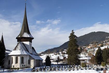 La capilla de cuento de hadas que fue sede de la boda, en Suiza