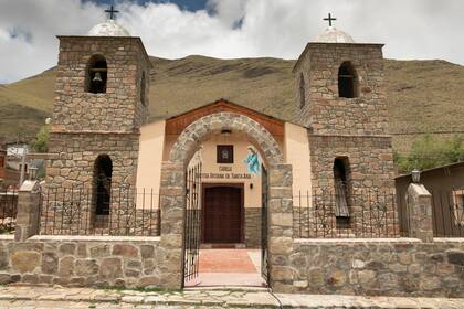 La capilla de Santa Ana es de las más bonitas de las yungas.