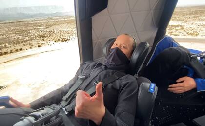 La cápsula New Shepard acomoda a seis, pero en este vuelo sólo irán tres. Uno de los puesto será subastado