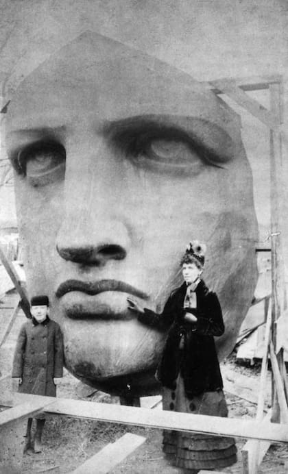 La cara de la estatua cuando llegó a Nueva York el 17 de junio de 1886. Fuente: Wikipedia