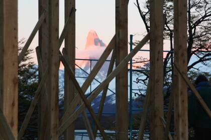 La cara norte del Fitz Roy vista desde la casa en construcción.