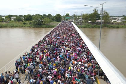 Miles de personas cruzaron a México de forma ilegal
