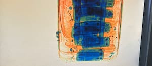 Una pasajera y una carga oculta, la pista sobre el destino de los teléfonos celulares robados