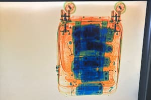 Una pasajera y una carga oculta, la pista sobre el destino de los teléfonos celulares robados