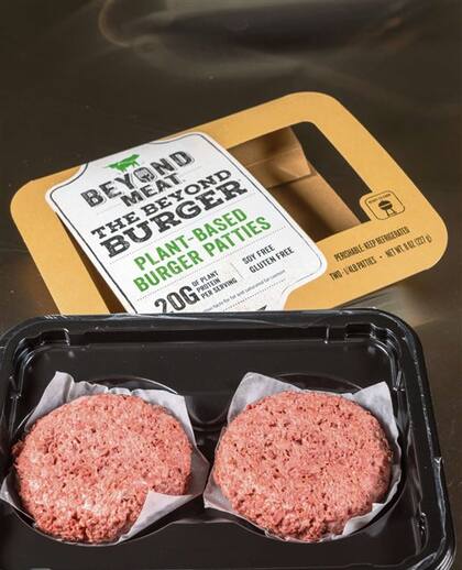 La carne de laboratorio y la de origen vegetal desafían a la producción tradicional