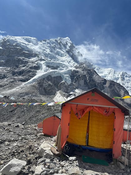 La carpa de Luz Giménez en el campamento base de Nepal