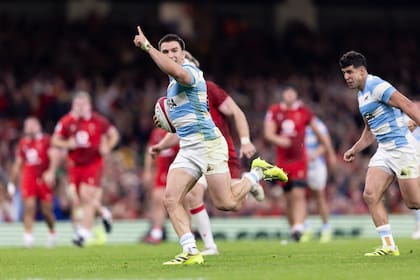 La carrera de Prisciantelli rumbo al try (Photo by Gaspafotos/MB Media/Getty Images)