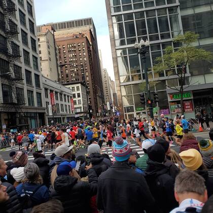 La carrera principal comenzará oficialmente con la salida de los profesionales masculinos y femeninos a las 7.30 en punto (Instagram/@big_ol_me)