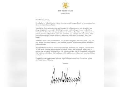 La carta de Donald Trump a los nuevos ciudadanos estadounidenses