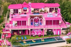 Ken y Barbie ya tienen su casa real en Malibú y puede alquilarse por Airbnb