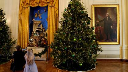 El pesebre armado en el East Room