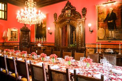 La Casa de Aliaga es una reliquia del colonialismo y actualmente sigue habitada por la familia del conquistador.