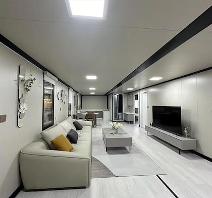 La casa de dos pisos de Amazon tiene una cocina totalmente equipada (Amazon)