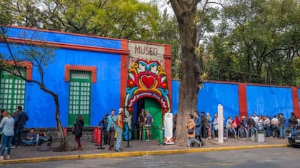 La casa de Frida es el emblema del barrio Coyoacán, un barrio bohemio de Ciudad de México