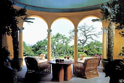 La casa de Gene Hackman está ubicada en una colina