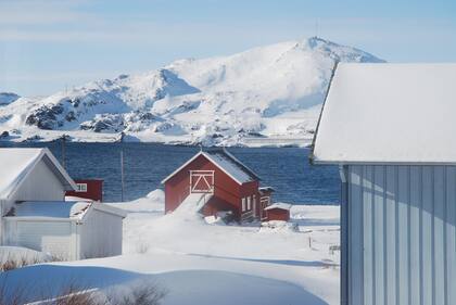 La casa de huéspedes en el pequeño pueblo de Kongsfjord donde trabajó Valentina.