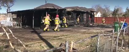 La casa de Jonathan Joss cubierta de escombros tras ser incendiada