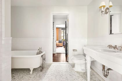 La casa de Katharine Hepburn cuenta con 3 baños completos y uno parcial