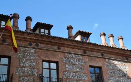 La Casa de las Siete Chimeneas fue declarada Monumento Histórico-Artístico, en 1948 y reformada en 1957.