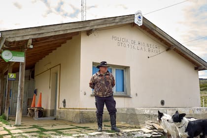 La casa de Miguel Hernández funciona como hogar y comisaría
