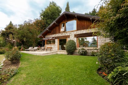 La casa de Mora en Bariloche fue tapa de nuestro 26° aniversario.