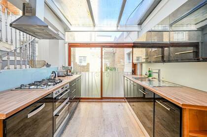 La casa de Notting Hill cuenta con un tragaluz en la cocina