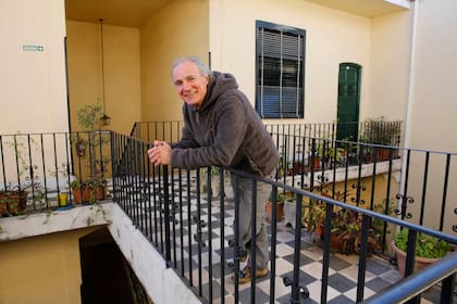 La construcción tipo PH tiene puentes que conecta unos departamentos con otros