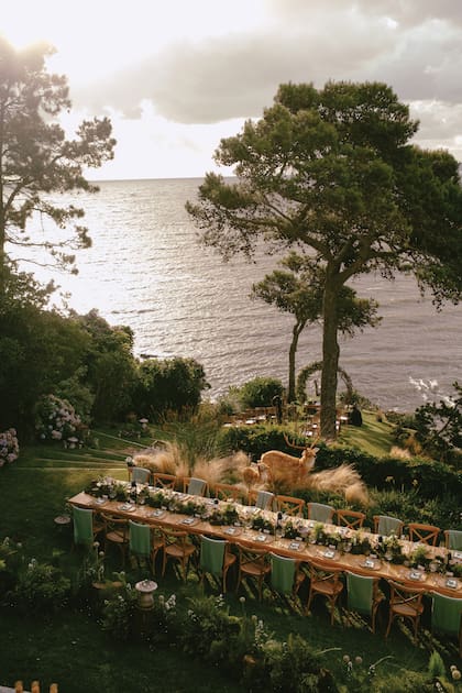 La casa de Solanas, en Punta del Este, transformada en un bosque encantado gracias a los toques de la ambientadora y diseñadora Marisa Tengerian
