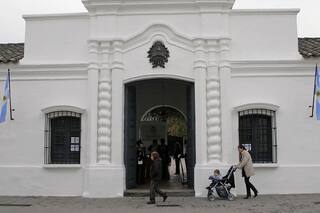 Un fuego misterioso e incesante