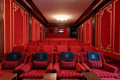 La casa del nuevo presidente de Estados Unidos cuenta con una sala de cine