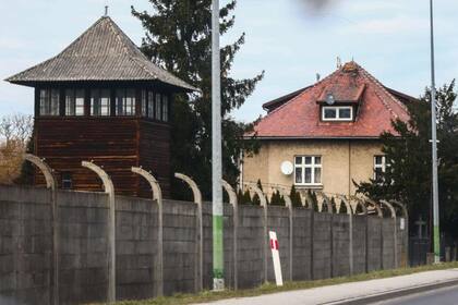 La casa en la que Rudolf Höss y su familia vivían, cerca del campo de Auschwitz, fue el escenario de la película "La zona de interés" de 2023.